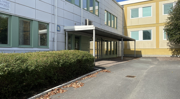 En byggnad.